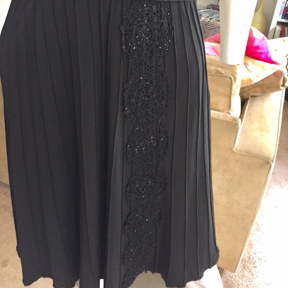 JS Collection Pleated Lace Trim & Beaded Dress - Picture 3 of 3